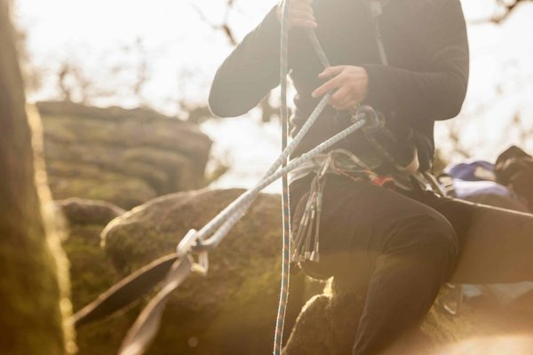 How can you optimize the airbag sensitivity settings in a minivan to ensure maximum protection?